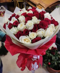 Red and white rose bouquet